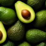 Как выбрать спелое авокадо?