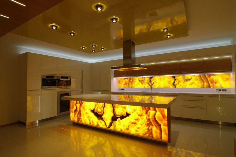 столешница из камня на кухню