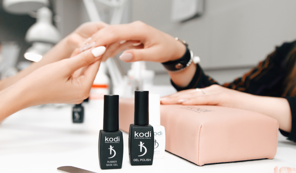 Почему мастера ногтевого сервиса выбирают именно Kodi Professional?
