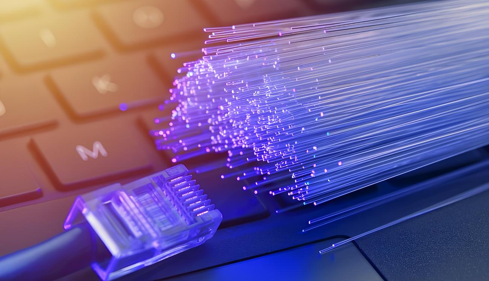 Що таке оптоволоконний інтернет і чому він кращий за ADSL чи 4G?