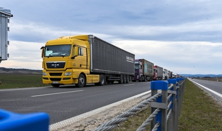 Інновації в автомобільних перевезеннях: як технології змінюють процес доставки