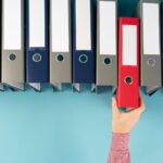 Документи без хаосу: як організувати папери для роботи, зустрічей і поїздок